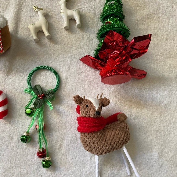 Holiday Decor Set - Picture 3 of 3